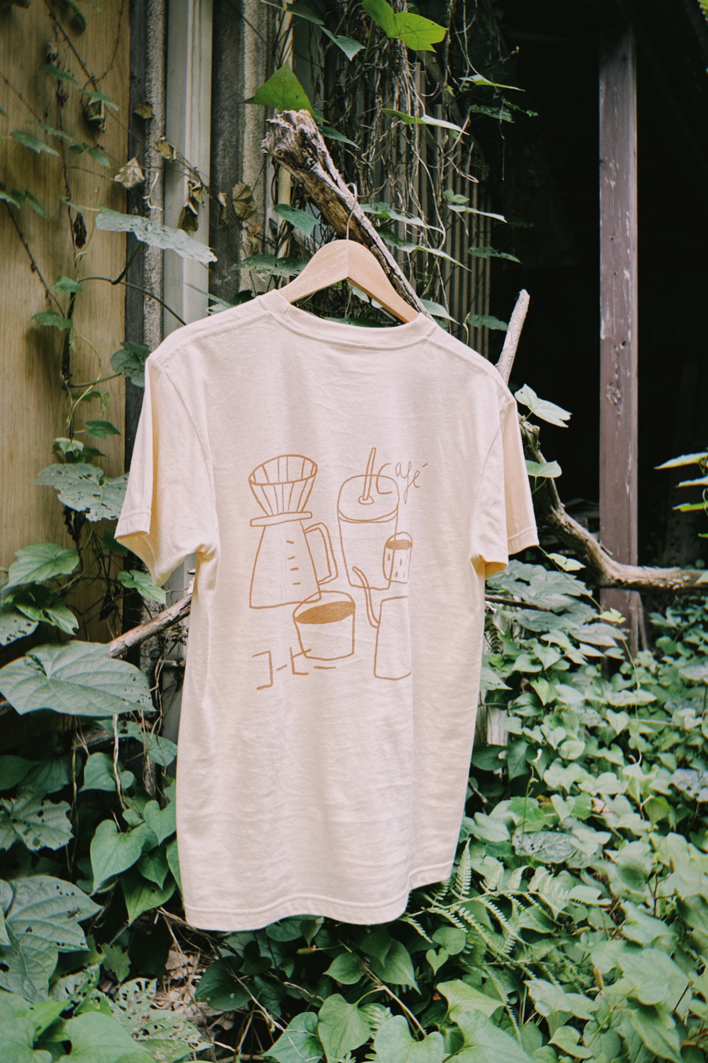 Camiseta Café – Edición Limitada *preventa*